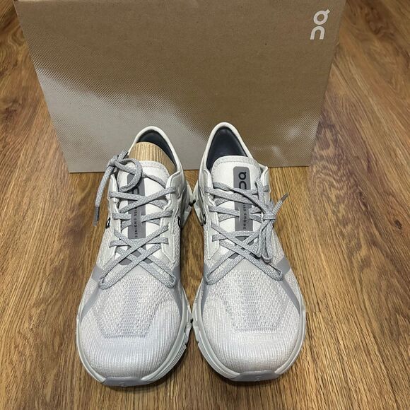 On Cloud x 4 AD wolf alloy running lace up shoes sneakers women’s 9 new in box - Picture 3 of 8